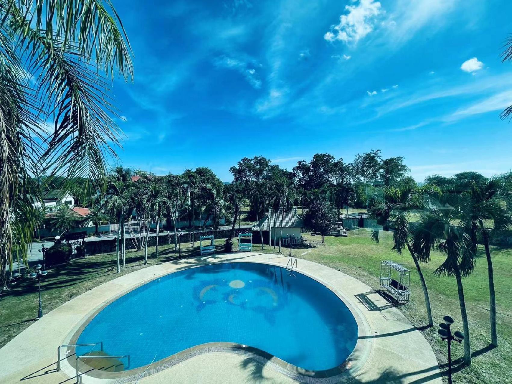 Phoenix Golf 10 Badroom Pool Villa Ban Huai Yai Exterior photo
